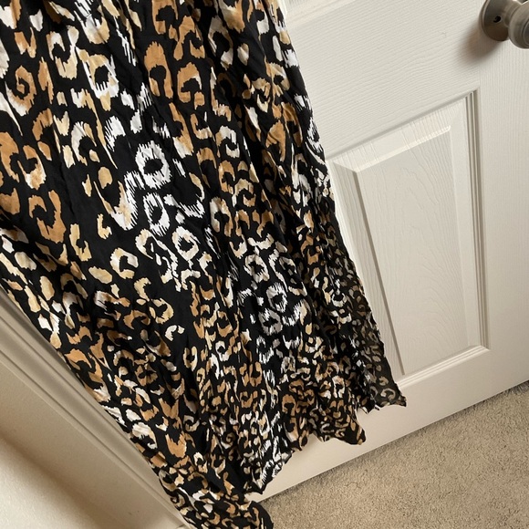 Crimson & Clover Dress" Leopard Print Maxi Dress size small - Picture 9 of 12